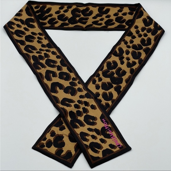 Louis Vuitton - Picture 9 of 10